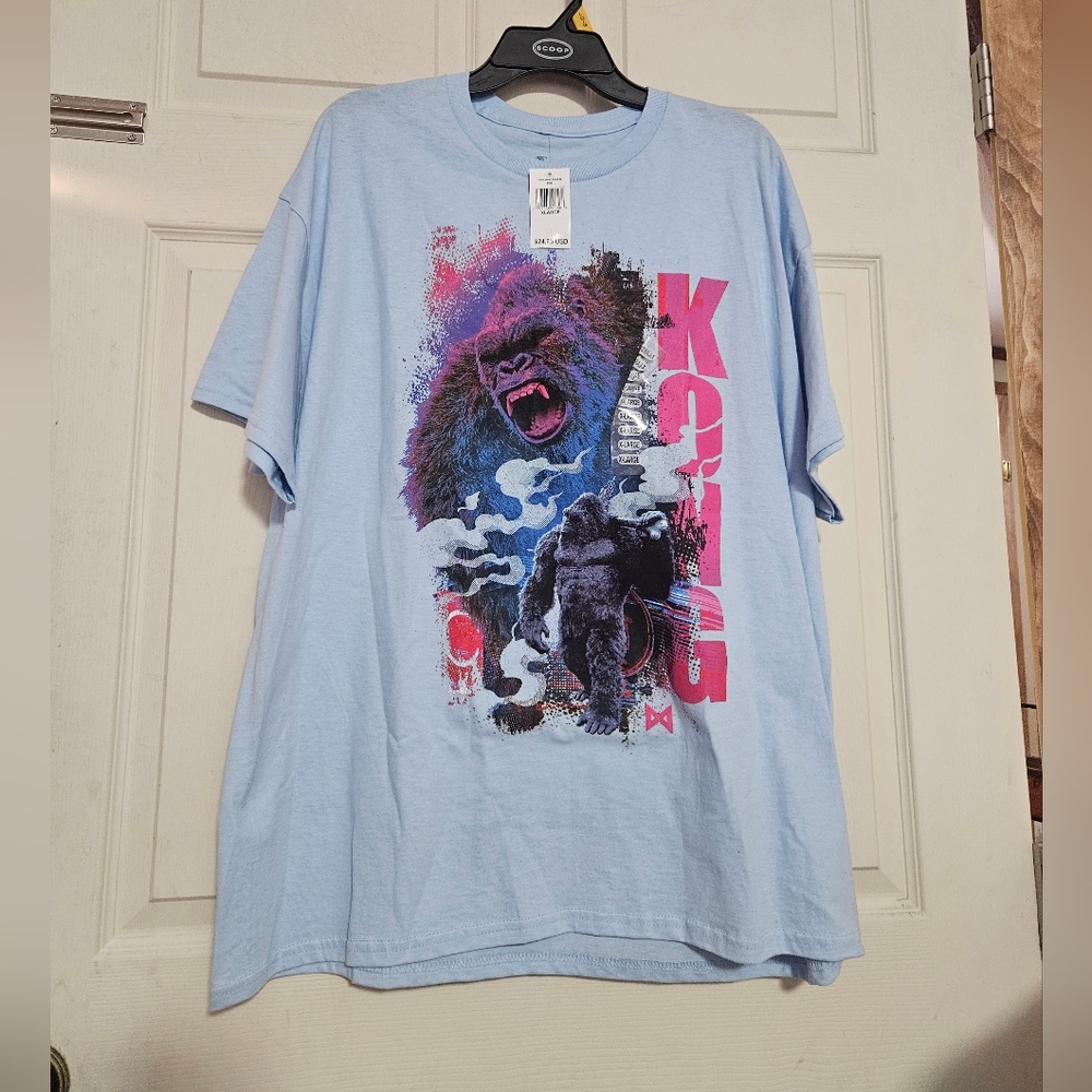 King Kong Graphic T-Shirt: LIGHT BLUE: NEW WITH TAGS: SIZE XL